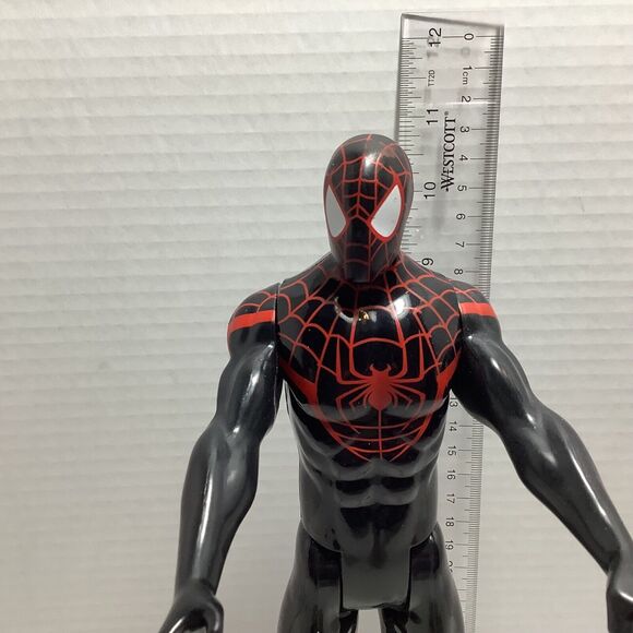 Marvel Amazing Spiderman Black Suit Collectible Action Figure - Picture 8 of 8